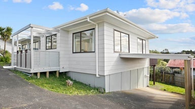12 Danube Lane, Glen Eden, Auckland - Carousel 1