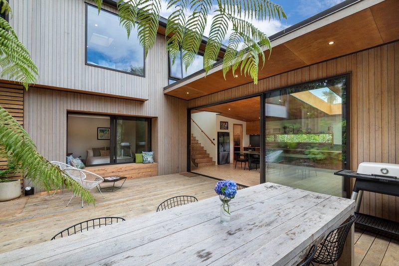 13 Kauri Road, Birkenhead, Auckland - Carousel 2