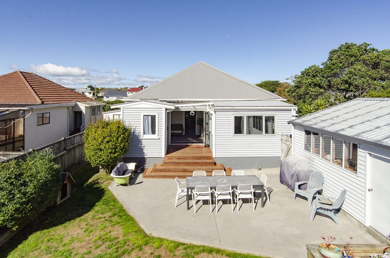 2 Atua Street, Johnsonville, Wellington - Carousel 1