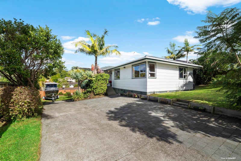121 Weatherly Road, Torbay, Auckland - Carousel 1