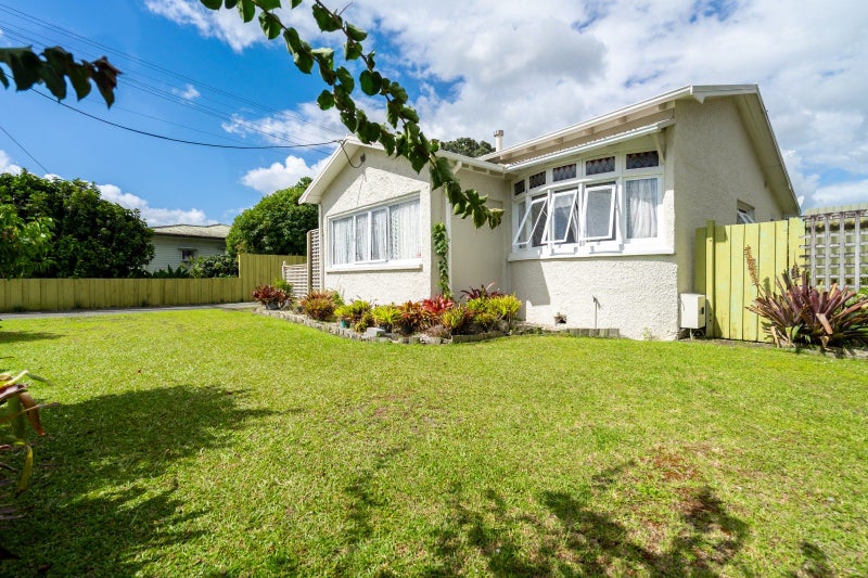 42 Kamo Road, Kensington, Whangarei - Carousel 1