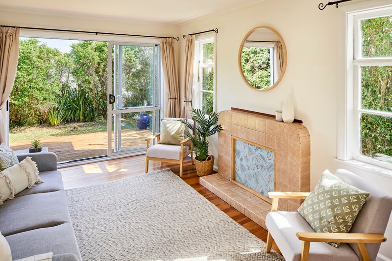 7 Dominion Park Street, Johnsonville, Wellington - Carousel 2