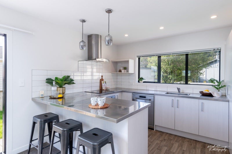 25 Helvetia Grove, Naenae, Lower Hutt - Carousel 2