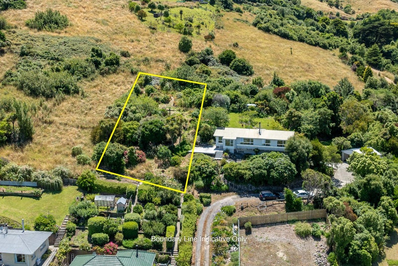 12B Days Road, Lyttelton - Carousel 1