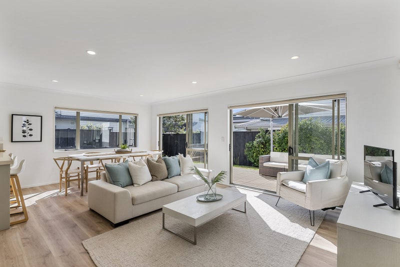 15 Magma Crescent, Stonefields, Auckland - Carousel 2