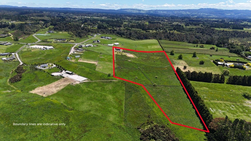 22 Betty May Drive, Pyes Pa, Tauranga - Carousel 2