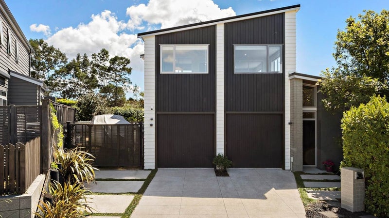 26 Teal Way, Hobsonville, Auckland - Carousel 1