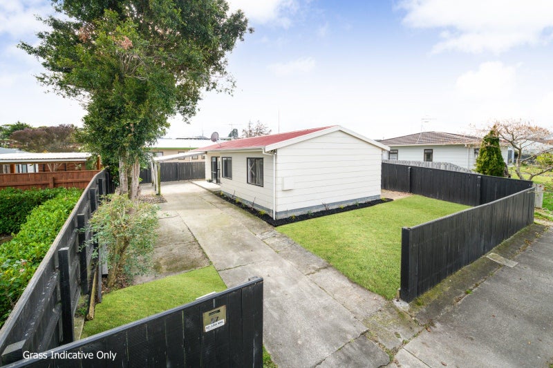 27 McLeavey Drive, Kelvin Grove, Palmerston North - Carousel 1
