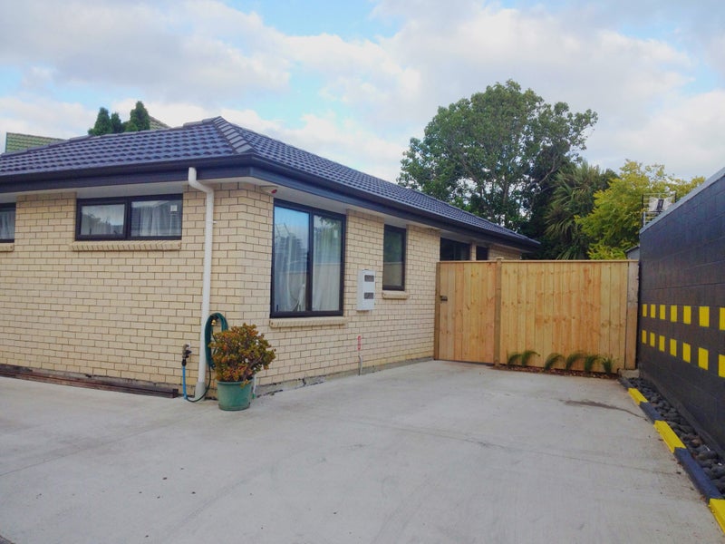 25 Maugham Drive, Bucklands Beach, Auckland - Carousel 1