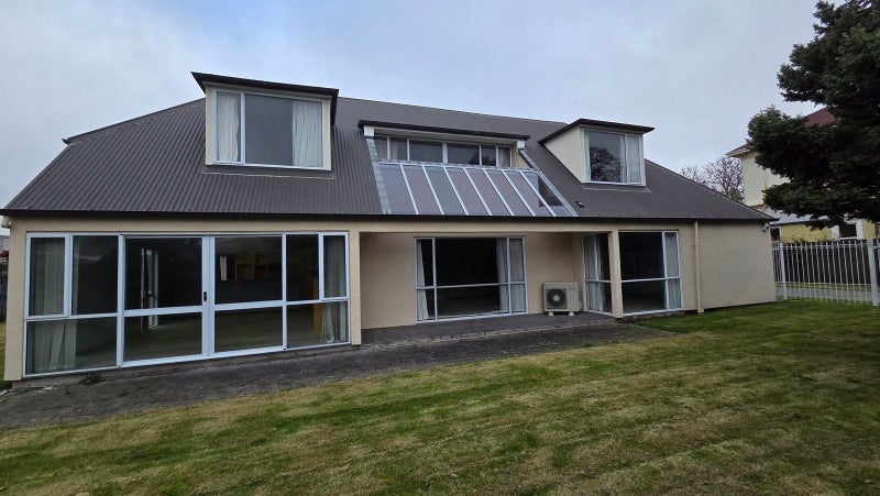 12 Eversleigh Street, St Albans, Christchurch - Carousel 2