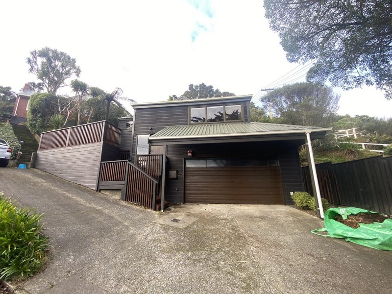 10A Sydenham Street, Northland, Wellington - Carousel 1