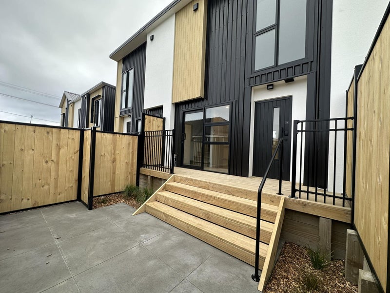 5/7 Wainuiomata Road, Wainuiomata, Lower Hutt - Carousel 2