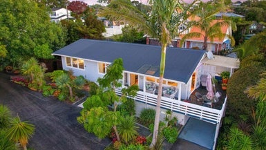 1/30 Deep Creek Road, Torbay, Auckland - Carousel 1