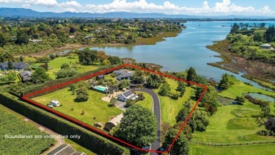 14A Treholm Lane, Tauranga - Carousel 1