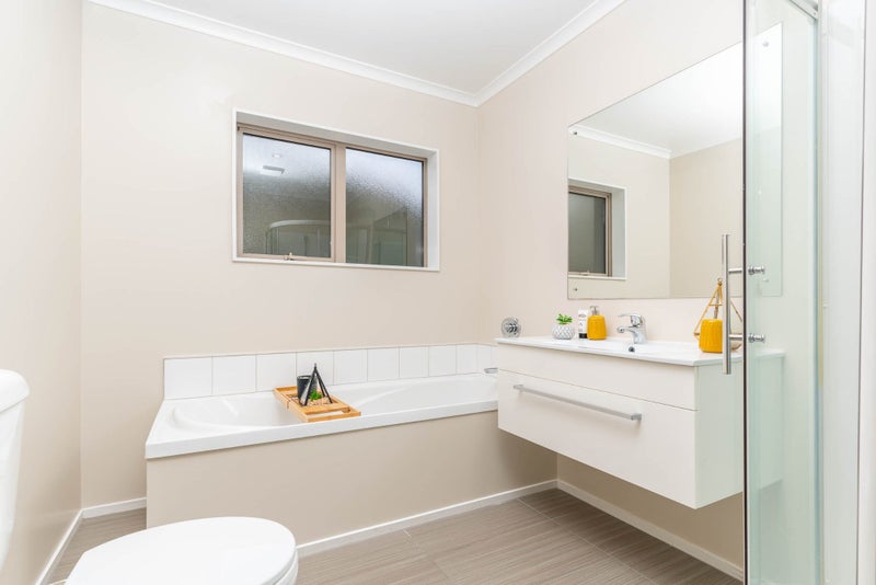 30B Havana RISE, Grenada Village, Wellington - Carousel 15