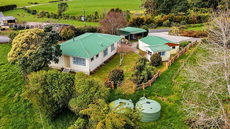 32 Hurworth Road, HURWORTH, NEW PLYMOUTH - Carousel 2
