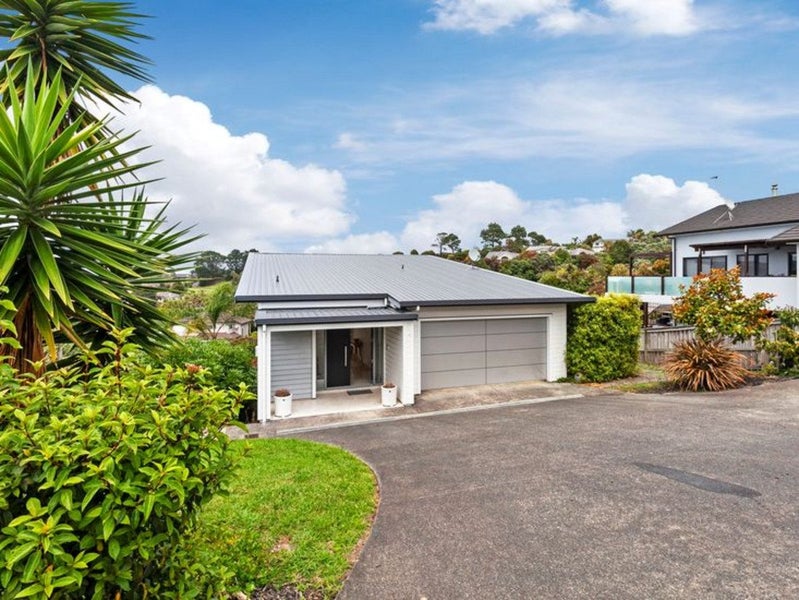 1171 Whangaparaoa Road, Gulf Harbour, Whangaparaoa - Carousel 2
