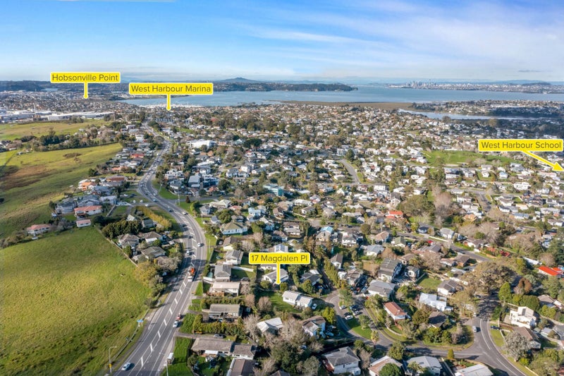 17 Magdalen Place, West Harbour, Auckland - Carousel 15