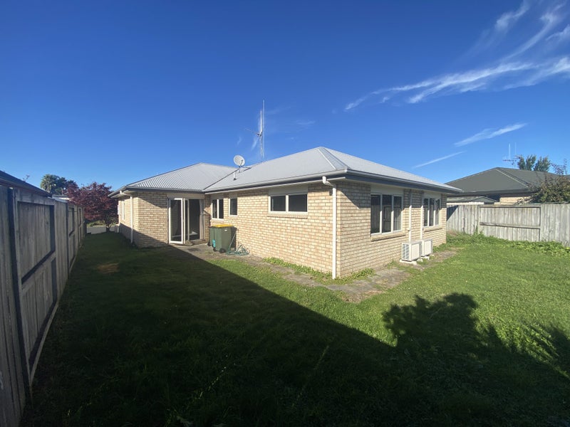 13 Mickelson Avenue, Rototuna, Hamilton - Carousel 17