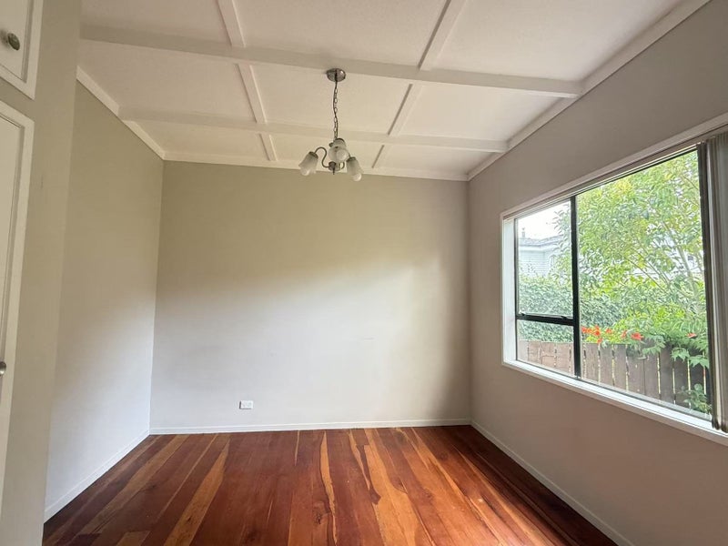 1/16 Reeves Road, Pakuranga, Auckland - Carousel 2