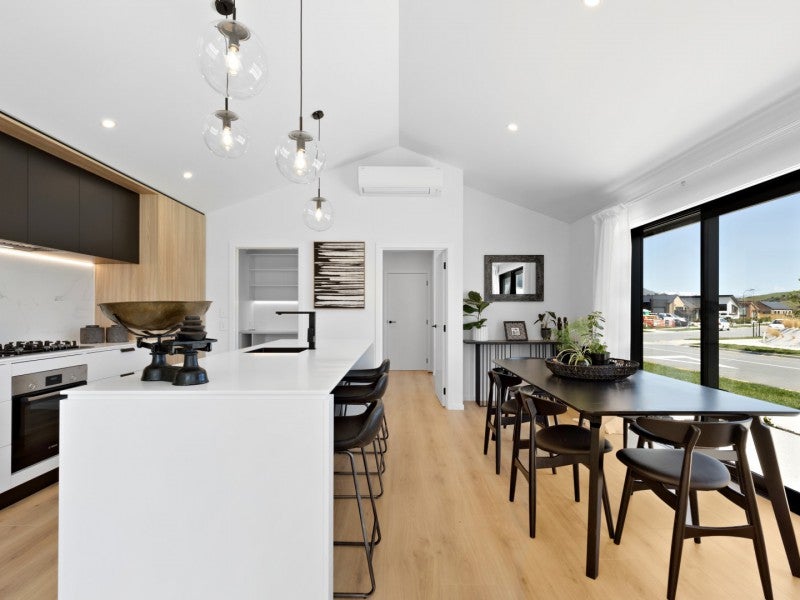 82 Muster Road, Jacks Point, Queenstown - Carousel 1
