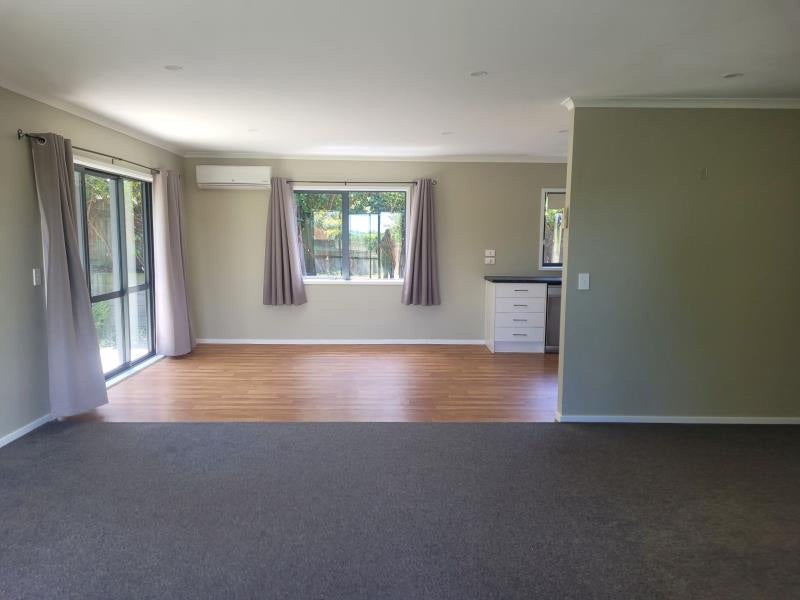 114 Ngamotu Road, Spotswood, New Plymouth - Carousel 2