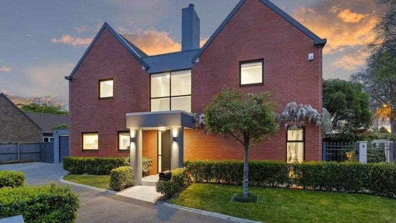 5 Haineswood Lane, Sockburn, Christchurch - Carousel 1