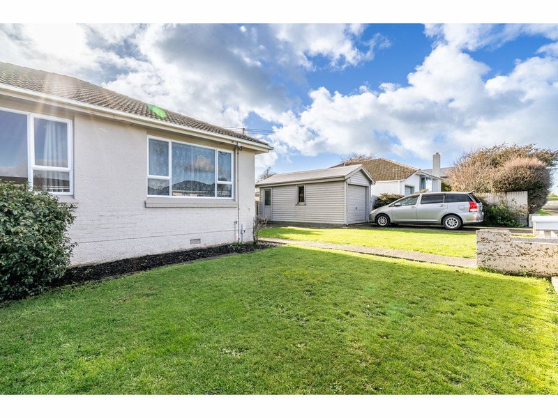 30 Hensley Street, Gladstone, Invercargill - Carousel 1
