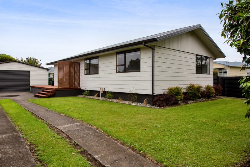 15 Jade Place, Bell Block, New Plymouth - Carousel 1