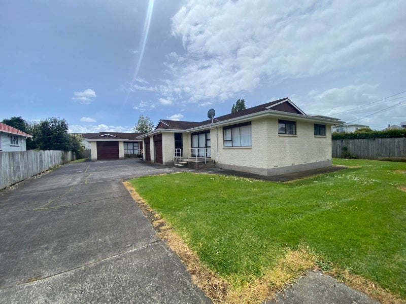 1/46 Myers Road, Manurewa East, Auckland - Carousel 1