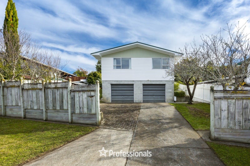 55 Norana Road, Timberlea, Upper Hutt - Carousel 2
