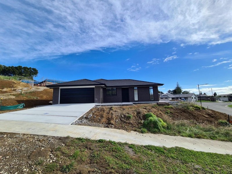 6 Mangapai Road, Hurworth, New Plymouth - Carousel 1