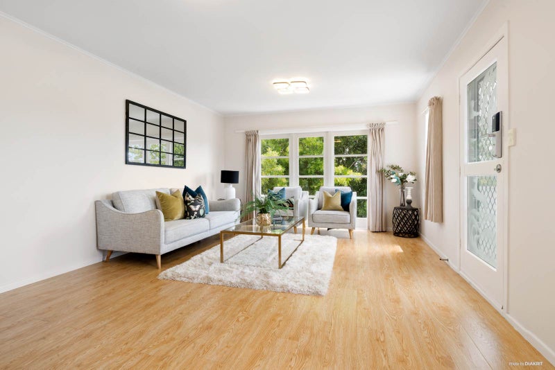 2/5 Winifred Avenue, Bayview, Auckland - Carousel 2