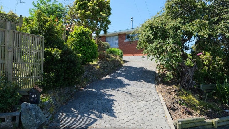 16 Forfar Street, Clyde Hill, Dunedin - Carousel 2