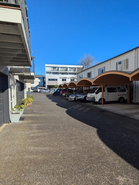 122F Newton Road, Eden Terrace, Auckland - Carousel 2