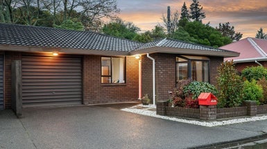 1/8 Torvill And Dean Lane, Cashmere, Christchurch - Carousel 1