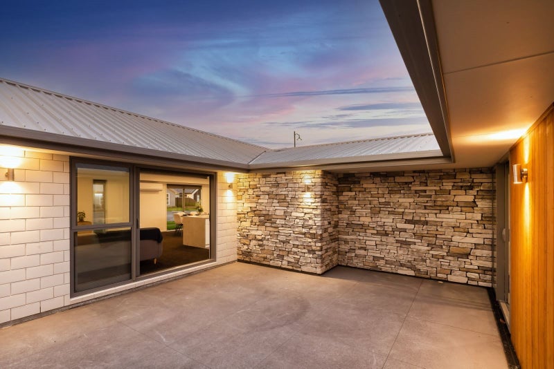 2 Ciaran Close, Broomfield, Christchurch - Carousel 27