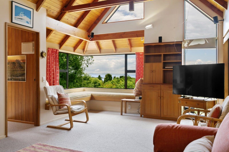 62 Hauraki Terrace, Pukawa Bay, Tūrangi - Carousel 2