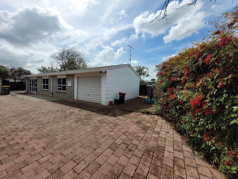 168B Clyde Street, Hamilton East, Hamilton - Carousel 10