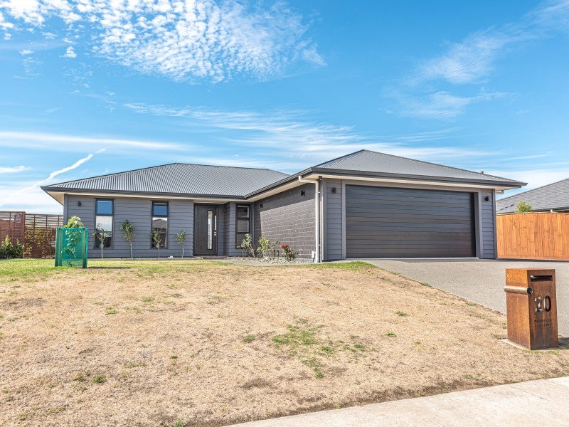 20 Magnolia Crescent, Tawhero, Whanganui - Carousel 1