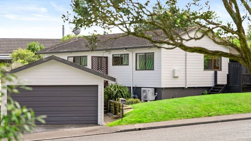 115 Mark Avenue, Grenada Village, Wellington - Carousel 1