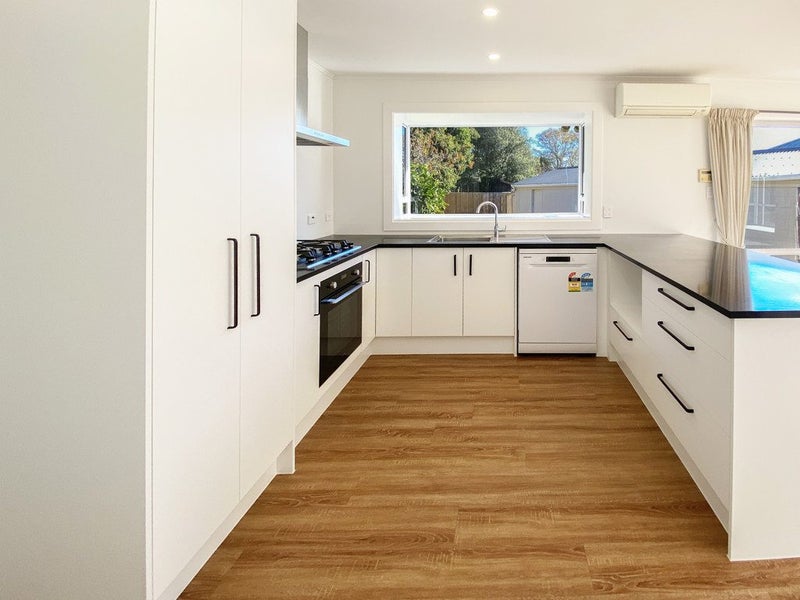 27 Ebony Street, Bishopdale, Christchurch - Carousel 2