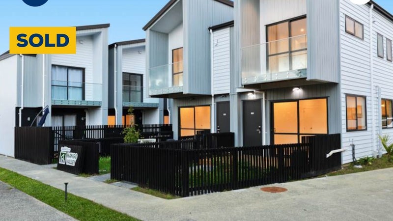 17F Tabitha Crescent, Henderson, Auckland - Carousel 1