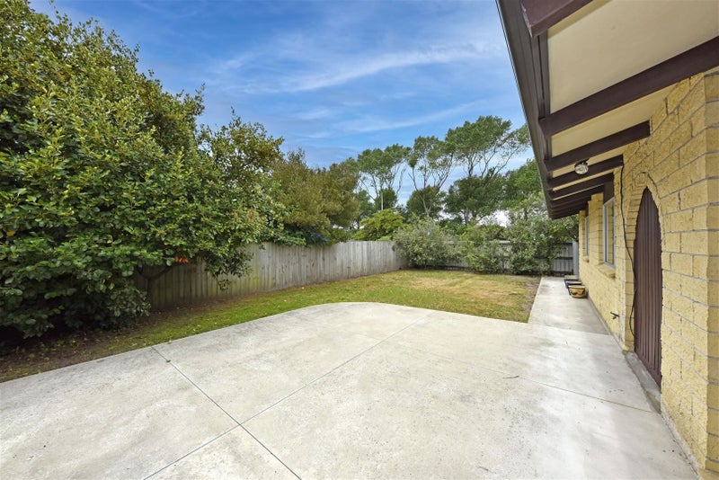 9 Hersham Place, Bromley, Christchurch - Carousel 11