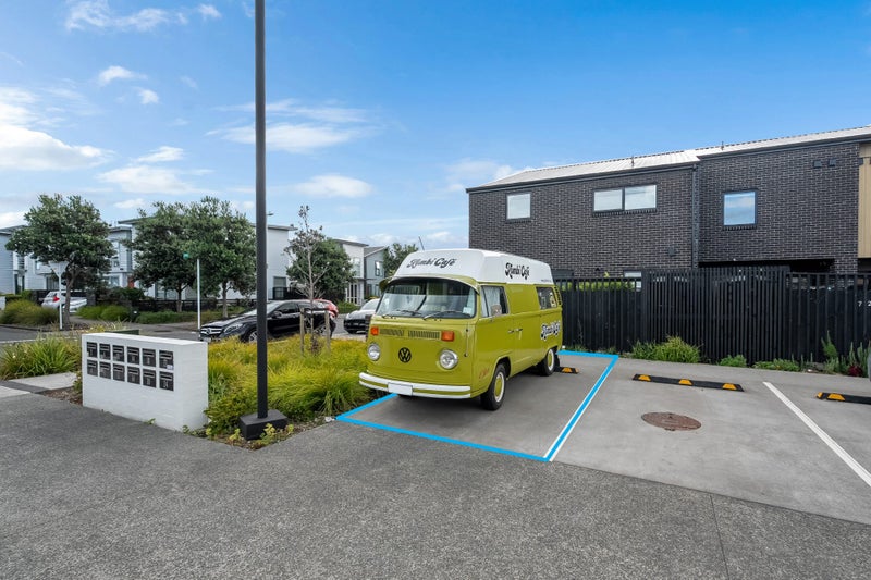 68 Glidepath Road, Hobsonville, Auckland - Carousel 24