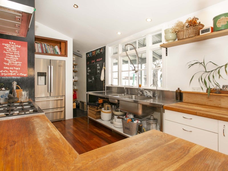 18 Melcombe Street, Tinwald, Ashburton - Carousel 2