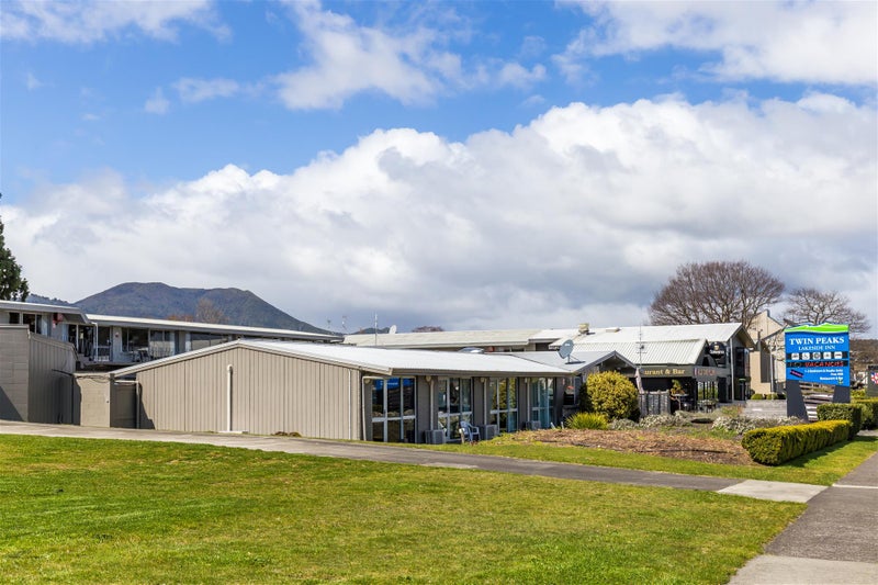 25/76 Lake Terrace, Taupō - Carousel 13