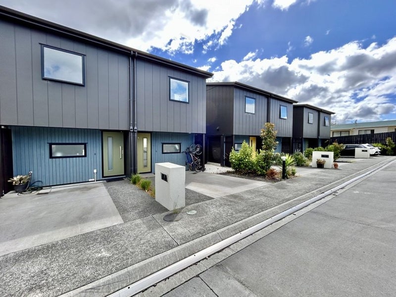 10 Ofanoa Lane, Mount Roskill, Auckland - Carousel 19