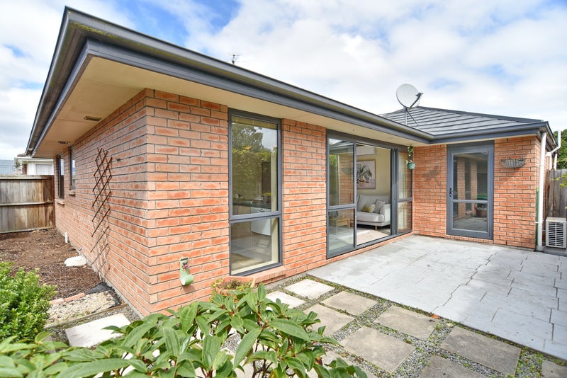 2/123 Sawyers Arms Road, Northcote, Christchurch - Carousel 1