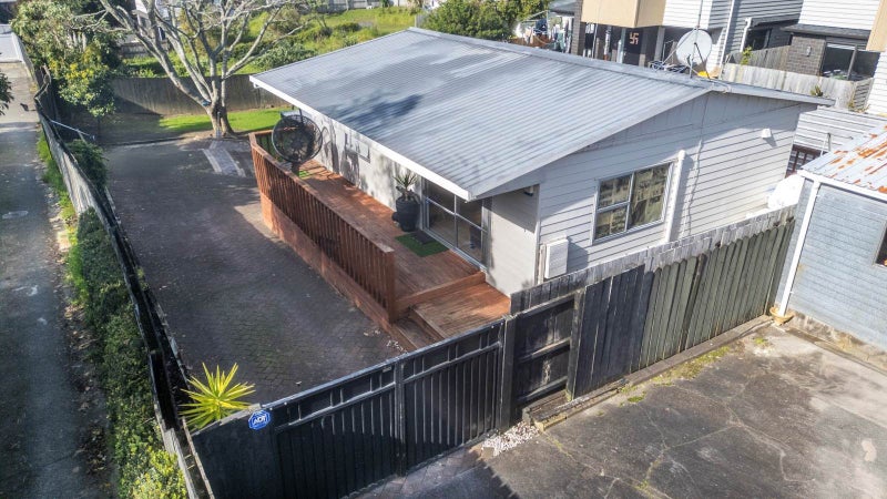 12A Evans Road, Weymouth, Auckland - Carousel 2